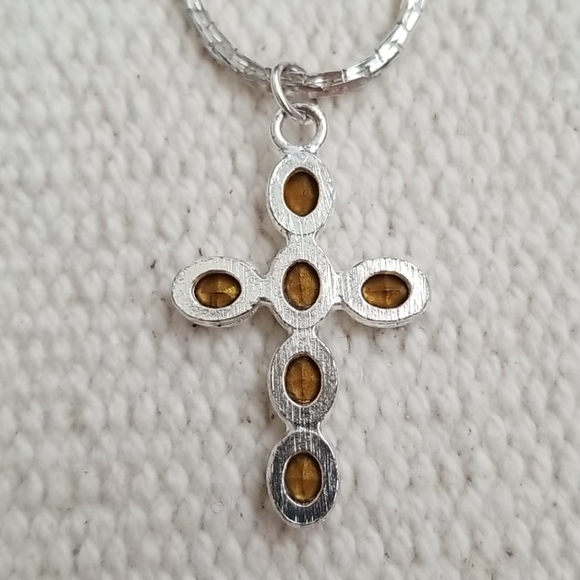 🌈2/$22 Crystal cross necklace - Picture 4 of 5